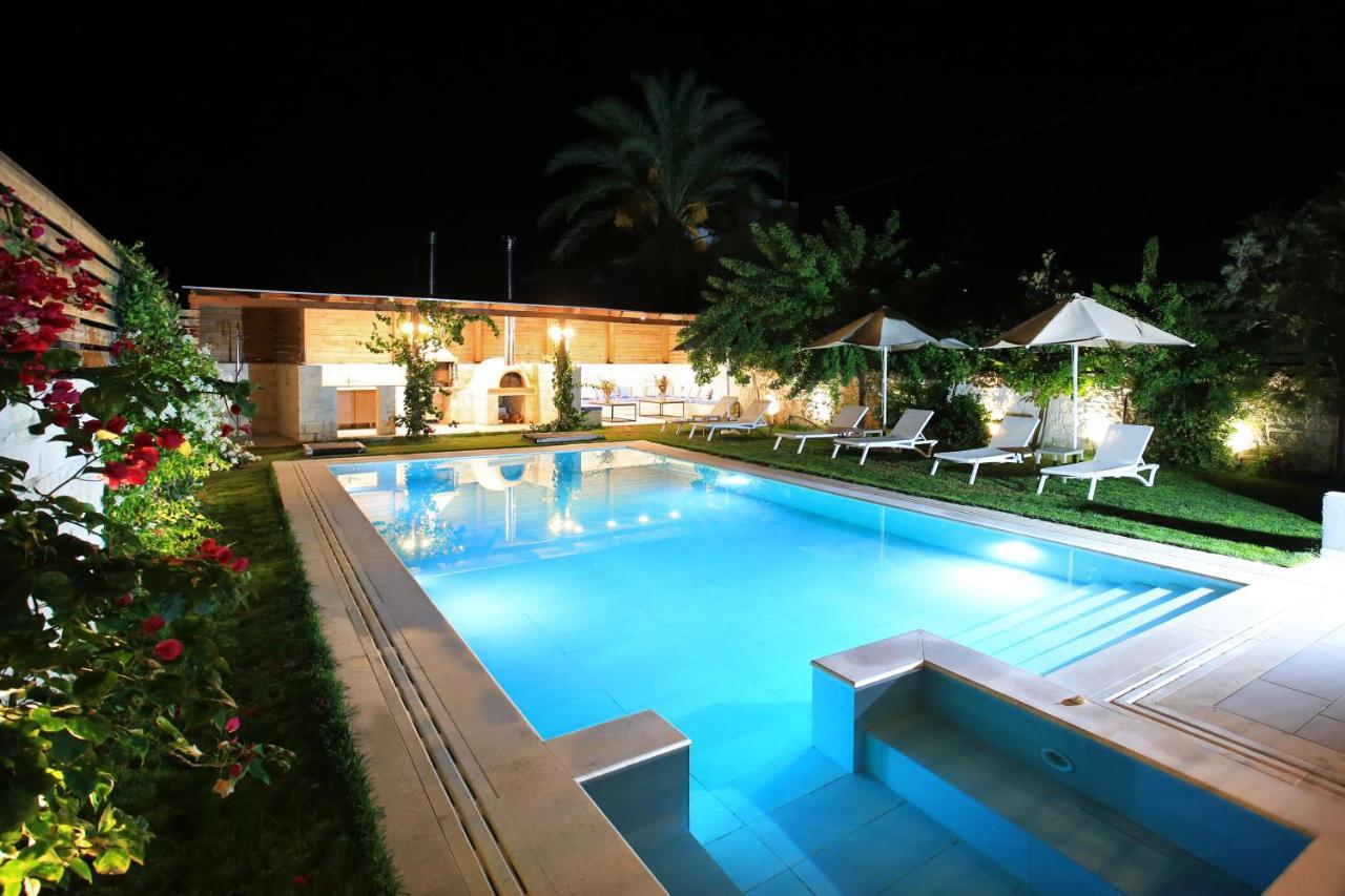 Villa Elpida, *